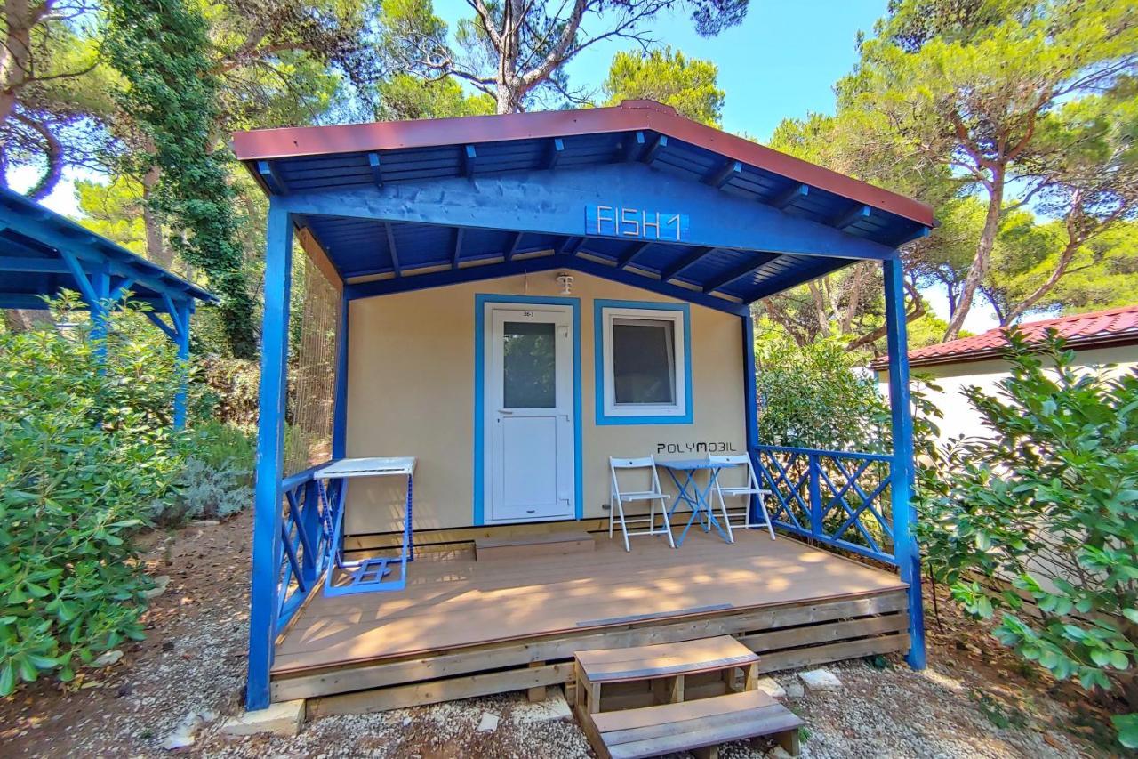 Mobile Home- Fish Huts And Orange Huts เปรมันตูรา ภายนอก รูปภาพ